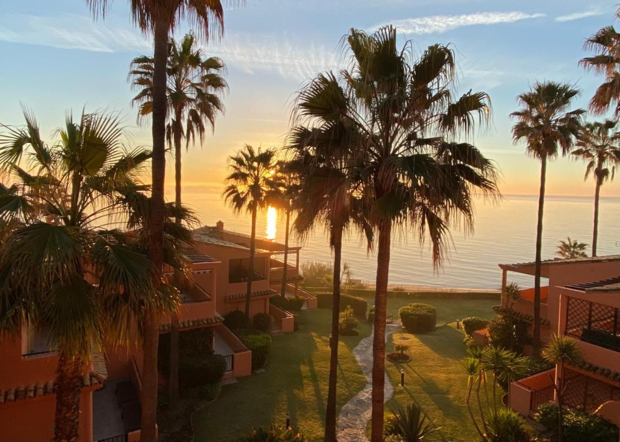 Luxury Three Bedroom Apartment At Estepona Bagian luar foto
