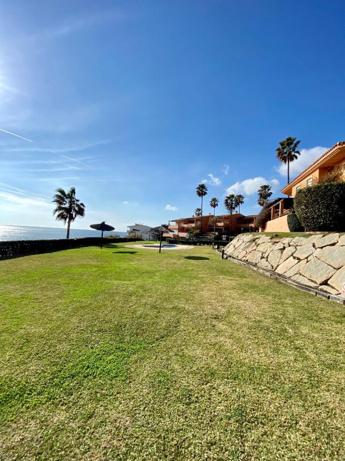 Luxury Three Bedroom Apartment At Estepona Bagian luar foto