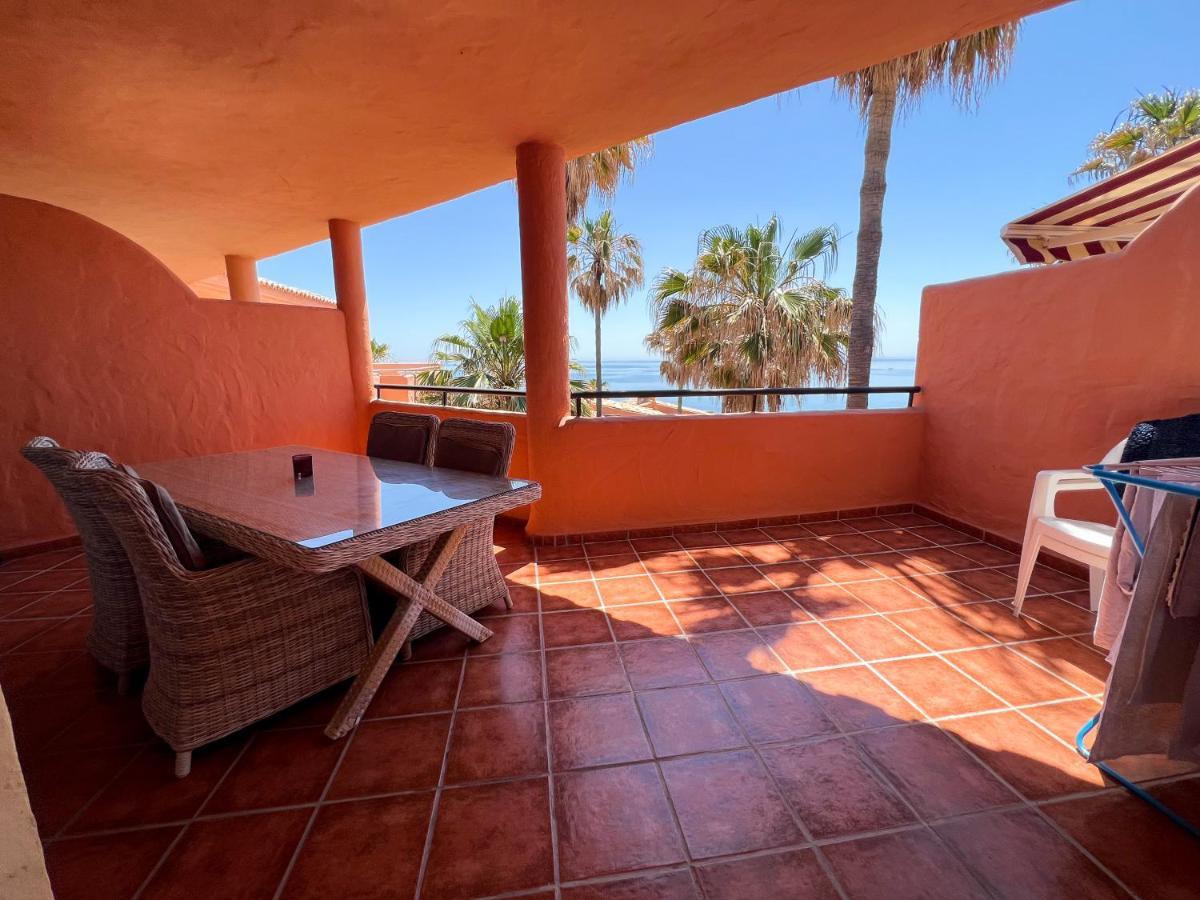 Luxury Three Bedroom Apartment At Estepona Bagian luar foto