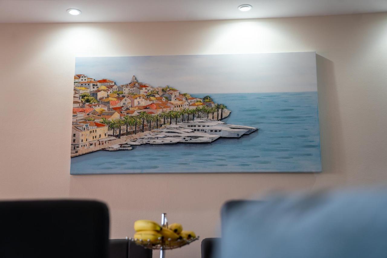 Luxury Three Bedroom Apartment At Estepona Bagian luar foto