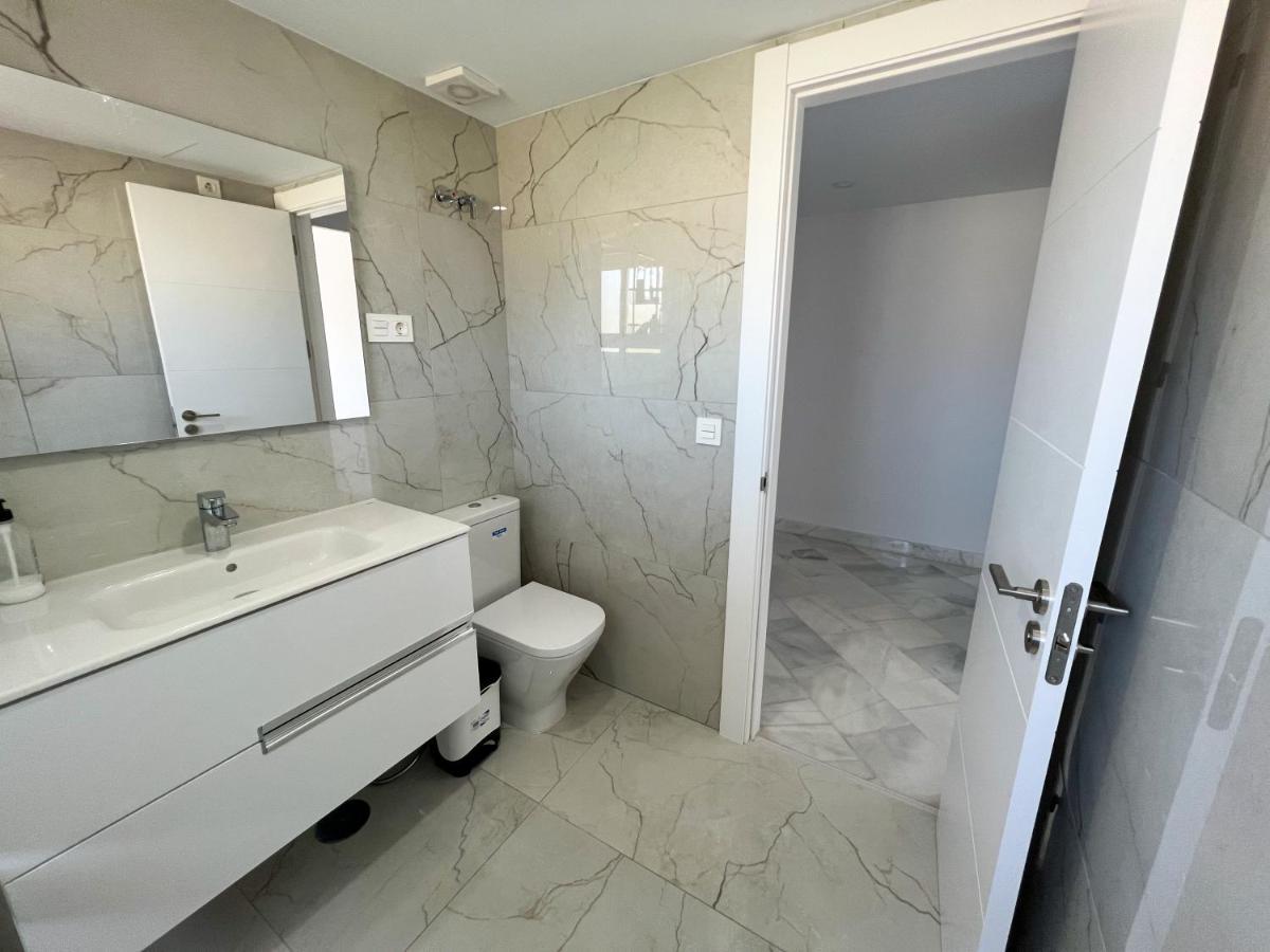 Luxury Three Bedroom Apartment At Estepona Bagian luar foto
