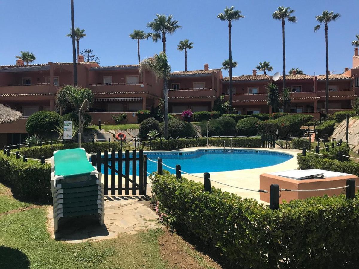 Luxury Three Bedroom Apartment At Estepona Bagian luar foto